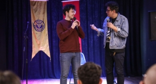 Mikrofon Bucalı öğrencilerde