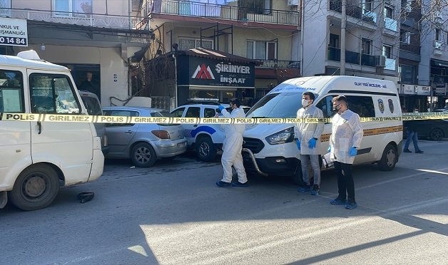 Minibüs şoförü öldürüldü