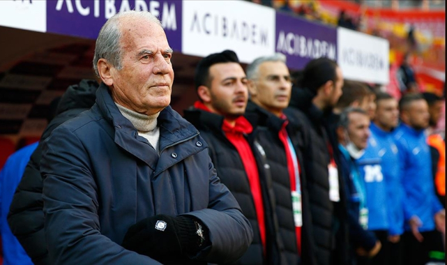 Mustafa Denizli Bıraktı