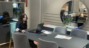 Oyalama takdiğiyle cep telefonu çalan zanlı polisten kaçamadı