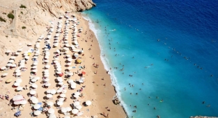 Turizm geliri, 2021'de bir önceki yıla göre arttı