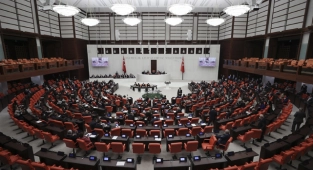 Yeni yılda gözler Meclis'te olacak