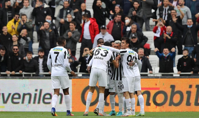 Altay İzmir'de güldü