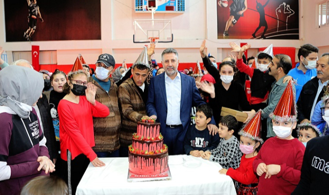 Başkan Sandal: “Bayraklı’da engel tanımıyoruz”