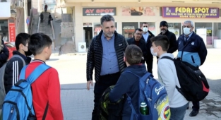 Başkan Sandal esnaf turunda