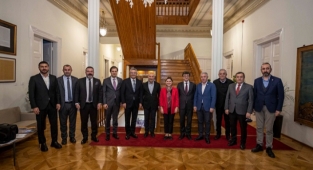 “Daha güzel bir memleketi hep beraber kuracağız”