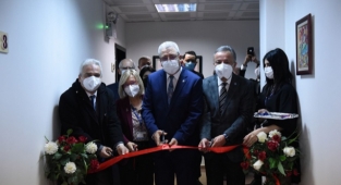 Ege’ye tomosentezli mamografi cihazı kazandırıldı