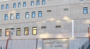 Eskişehir'de eşini ve kızını yaralayan kişiyi bıçaklayan genç tahliye edildi