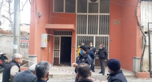 Haber alınamayan yaşlı çift, evde ölü bulundu