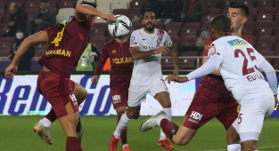 Hatayspor sahasında Göztepe'yi 2-1 yendi