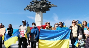 Rusya'nın saldırısını protesto etti