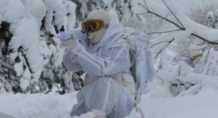 Komandolar zorlu şartlardaki eğitimlerle her an göreve hazır