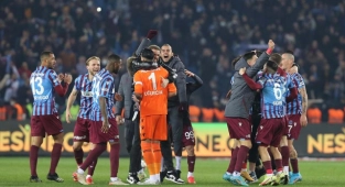 Trabzonspor rekor puanla şampiyonluk peşinde