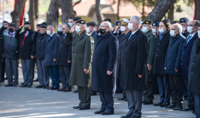 107. yılında Çanakkale Deniz Zaferi İzmir’de anıldı