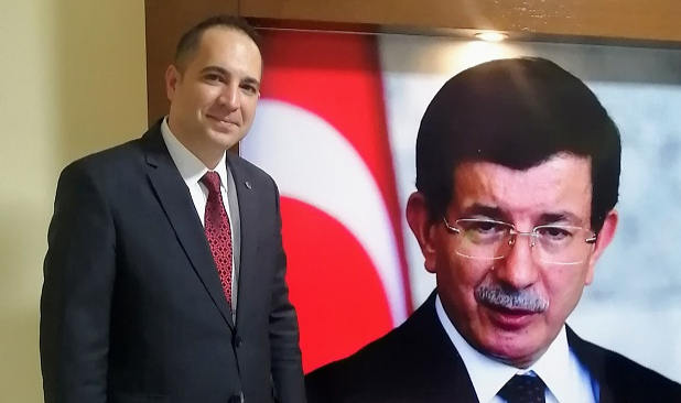 Ahmet Davutoğlu İzmir’e geliyor