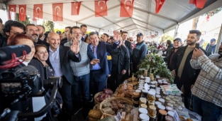 Başkan Soyer Alaçatı Ot Festivali’ne katıldı