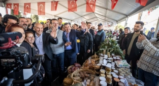 Başkan Soyer Alaçatı Ot Festivali’ne katıldı
