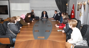 Başkan Sürekli İZDEDA ve depremzedelerle buluştu