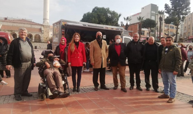 Berat Kandili nedeniyle lokma hayrı yapıldı