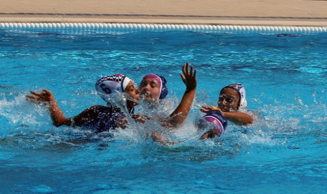 Celal Atik Yüzme Havuzu her ay kullanılabilecek