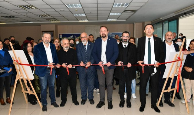 Çiğli Belediyesi’nden “Cumhuriyet” Konulu Karikatür Sergisi