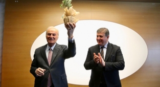 Ediz Hun Karşıyaka’da!