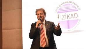 İZİKAD’dan Başkan İduğ’a büyük onur