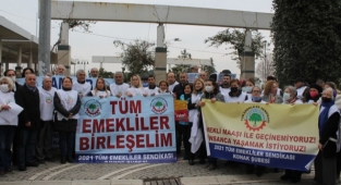 İzmir'de emeklilerden zam isyanı