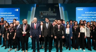 İzmir’de Kariyer Günleri Başladı