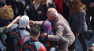 Karakayalı’dan, Kütüphane Açılışında Eğitim Merkezi Müjdesi