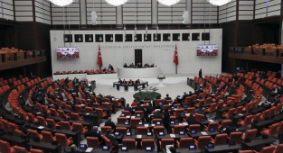 Meclis, seçim kanunu teklifi için mesai yapacak