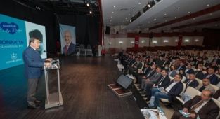 Muhalefetin İzmir temsilcilerinden  Batur’a tam not
