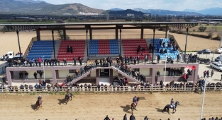 Ödemiş'te rahvan at yarışları düzenlendi