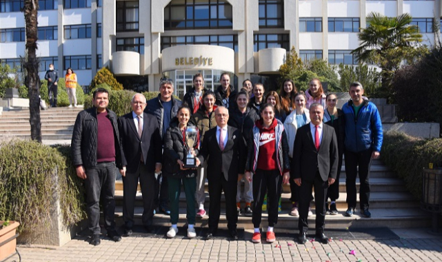 Sultanlar Şampiyonluk Sevincini Başkan Kayda İle Paylaştı