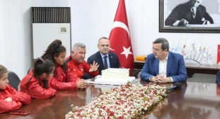 U-13 Kız Futbol Takımı  Türkiye Finalinde