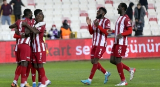 Ziraat Türkiye Kupası'nda Sivasspor, yarı finale yükseldi