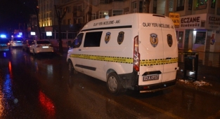 Afyonkarahisar'da bıçaklı kavgada iki kişi yaralandı