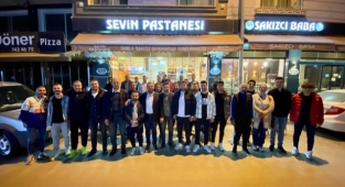 Ahmet Aydın Seferihisarlı Gençlerle Sahurda Buluştu