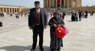 Anıtkabir'de 23 Nisan dolayısıyla ziyaretçi yoğunluğu