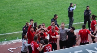 Ayvalıkgücü Tekirdağspor’u 3. Lig Playoff  2. Maçında Net Skorla Yendi: 2-0