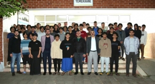 Başkan Aydın öğrencilerle sahurda buluştu