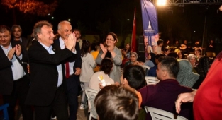 Başkan İduğ’a vatandaştan sıcak karşılama