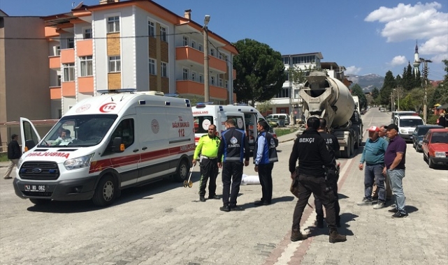Beton mikserinin altında kalan kadın hayatını kaybetti