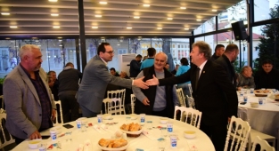 “Bu başkan alnından öpülür”