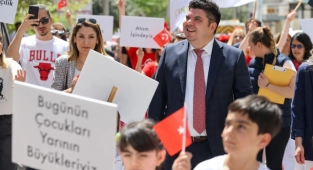 Buca’da 23 Nisan coşkusu