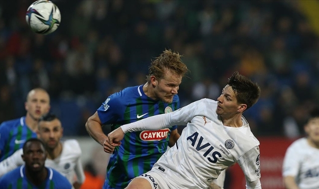 Fenerbahçe farklı kazandı