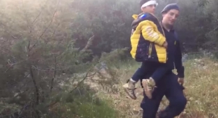 İzmir'de İha Destekli Operasyon: 89 Kaçak Göçmen Yakalandı