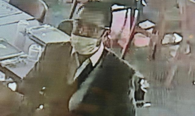 İzmir'de iki şüpheli, satın alacaklarını söyledikleri otomobili, yıkamacıdan çaldı
