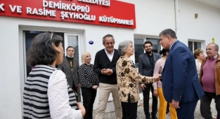 Karşıyakalı Yazar Adayları Sertifikalarını Aldı