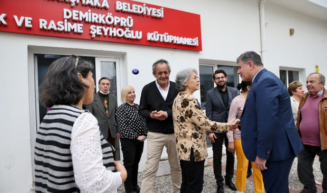 Karşıyakalı Yazar Adayları Sertifikalarını Aldı